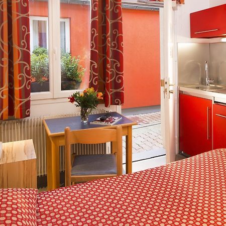 Family Residence Paris Luaran gambar